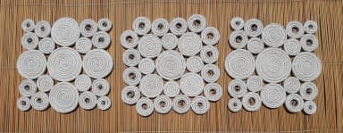 Porta panelas rendado em papel jornal
