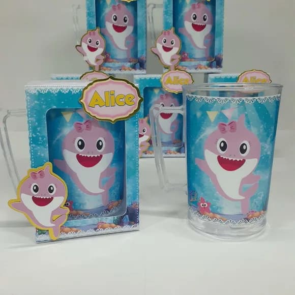 Caneca Acrílica na Caixa Baby Shark