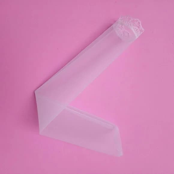 Saquinho de Renda Para Colocar Leque 6X30cm