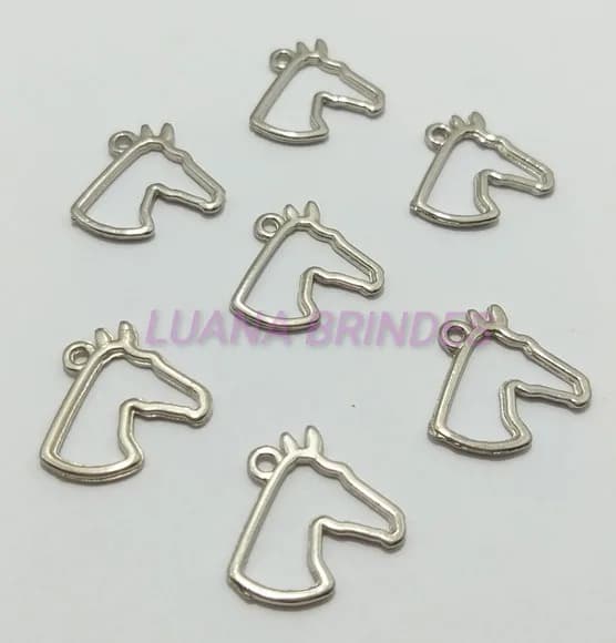 Pingente Silhueta de Cavalo de Metal em Prata -pct c/12 unid