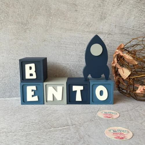 Astronauta- Cubos 6x6cm + Foguete Decoração Bebê