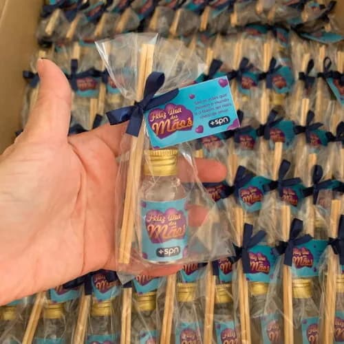 Brinde Dia das Mães Mini Difusor com Logo