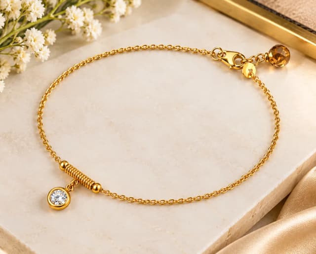 Tornozeleira Folheada a Ouro com Cristal Theco 8mm e Strass