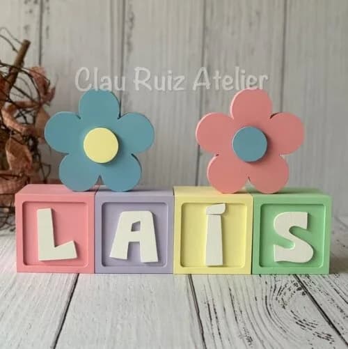 Decoração Bebê - Cubos 6x6cm Candy Ts + Dupla de Flor