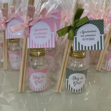 Lembrança Chá Revelação Aromatizador Rosa Bebê e Verde Oliva
