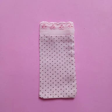 Saquinho Algodão Rosa Bolinha Marrom com Renda 6x11cm