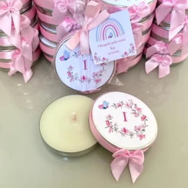 Lembrança Maternidade Vela Aromática Floral e Arco Íris