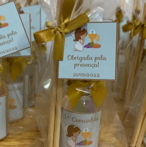 Lembrancinha p/ 1 Comunhão Aromatizador Dourado