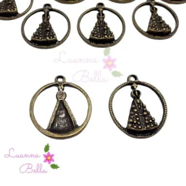 Pingente N. S. Aparecida cor ouro velho 2,8cm Pct C/10 unds