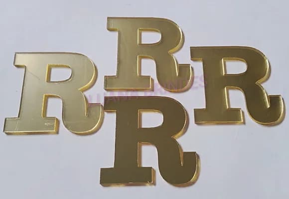 Aplique da Letra R em Acrílico Espelhado Dourado - 5cm