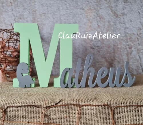 Letras de mdf -nomes 18cm Dinossauro