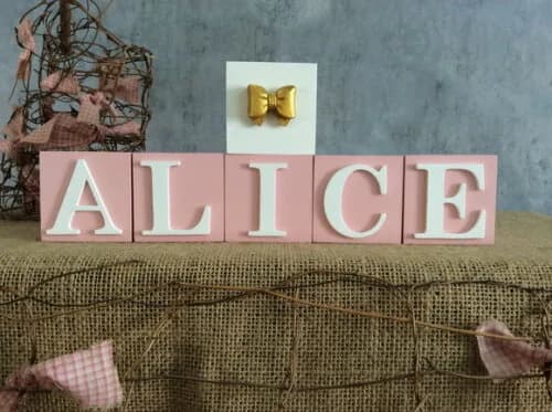 CUBOS PERSONALIZADOS COM LAÇO 6x6cm