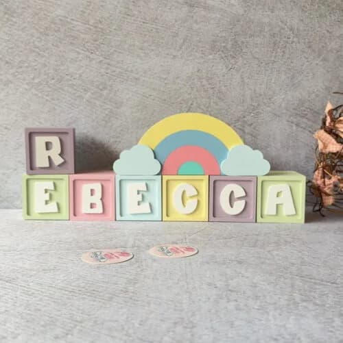 Candy Colors - Cubos 6x6cm Ts + Arco Íris. Decoração Bebê