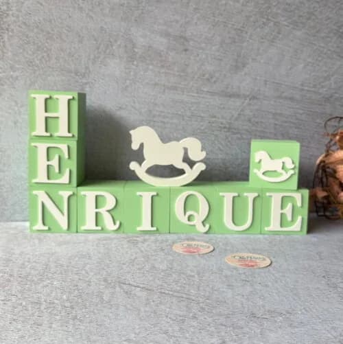 Cavalinho de Balanço + Cubos 6x6cm Ts Decoração Bebê