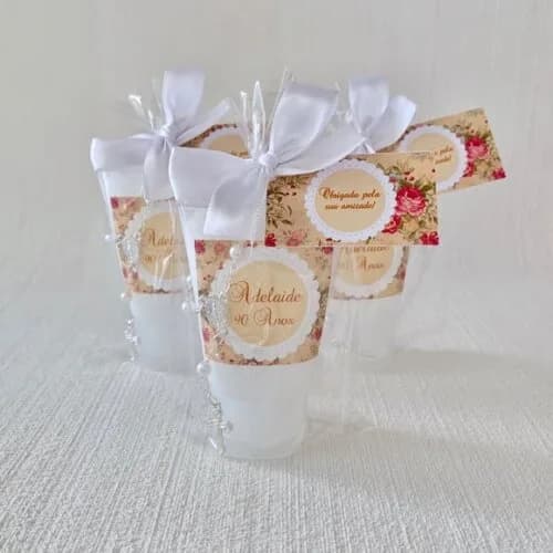 Lembrancinha Hidratante 90 Anos com Mini Terço