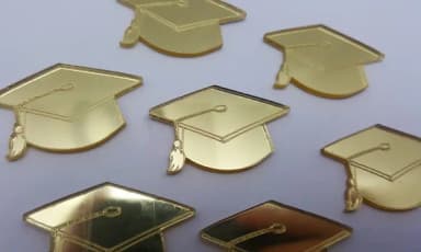Aplique Capelo Acrílico Espelhado Dourado 2,3cm Pct C/10 Uni