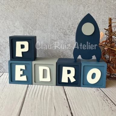 Astronauta- Cubos 6x6cm + Foguete Decoração Bebê
