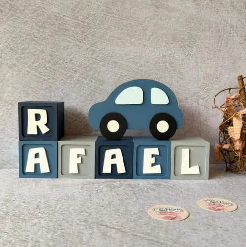 Carrinho Enfeite + Nomes em Cubo - Decoração Bebê