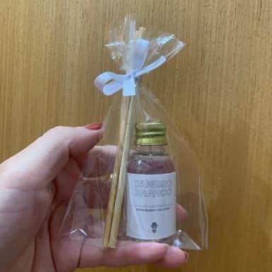 Brinde Janeiro Branco Mini Aromatizador com Logo