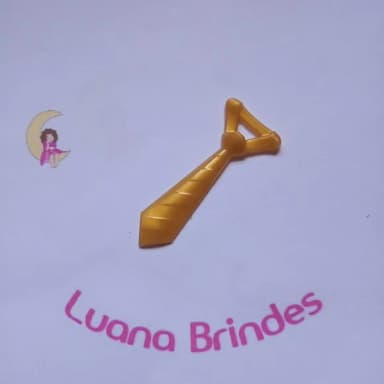 Pingente Gravatinha Dourada 5cm Pct 35 Unidades