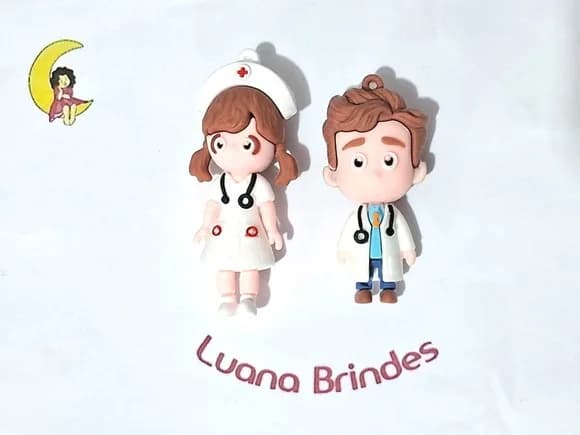 Pingente Médico e Médica Emborrachado Pacote com 2 Unidades