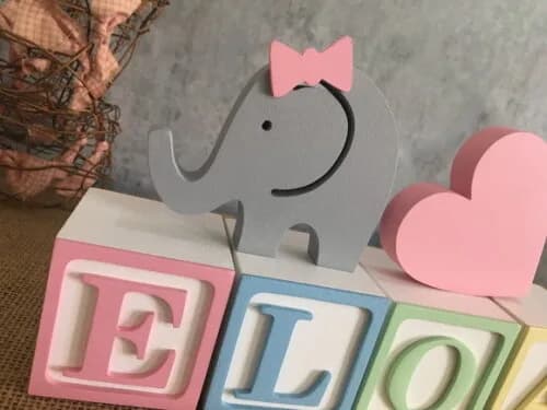 Cubos Decorativos MDF Personalizados Para Quarto de Bebê + Elefantinha + Coração