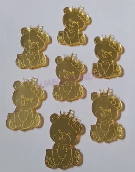 Aplique Ursinha em Acrílico Espelhado Dourado - Pct C/6 Unid