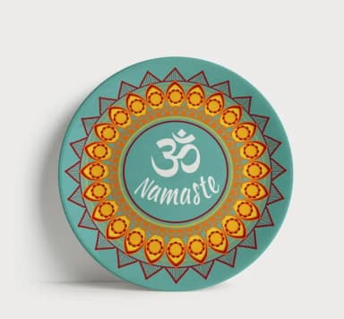 Prato Decorativo Namastê - Porcelana 21cm (com Suporte)