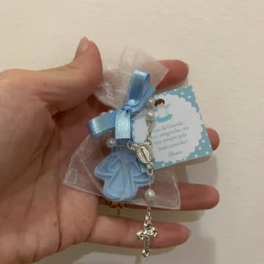 Lembrancinha Batizado Sabonete Anjinho Azul + terço