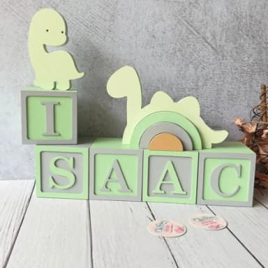 Dinossauro -arco Iris e Cubos 8x8cm - Decoração Bebê