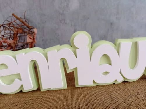 Nomes em MDF - Sobreposição