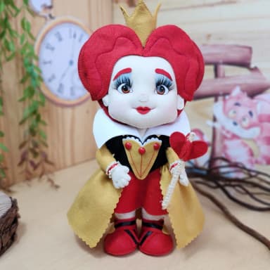 Boneca Rainha De Copas Alice No País Das Maravilhas