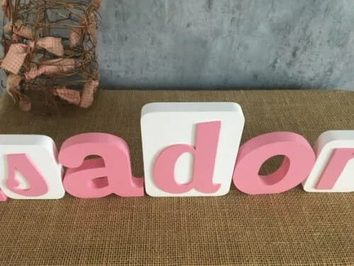 Letras de mdf em Bloco com Borboleta