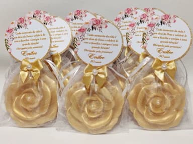 Lembrancinha de Aniversário 80 Anos: Sabonete Flor Aberta