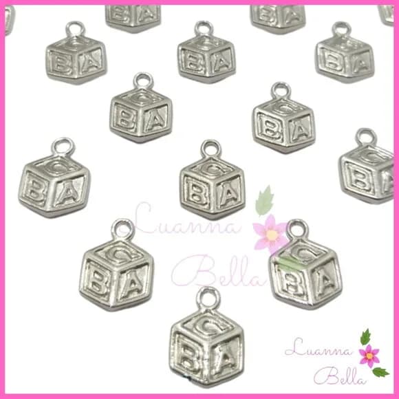 Pingente Dado A-B-C de Metal Prata-Pct c/15 Unidades
