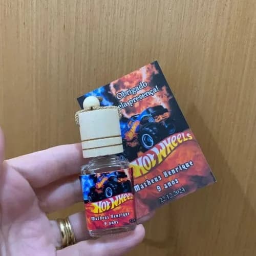Aromatizador p/ Carro Lembrancinha Aniversário Hotwheels