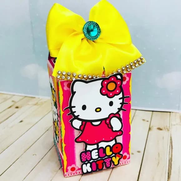 Kit 60 Lembrancinhas Hello Kitty