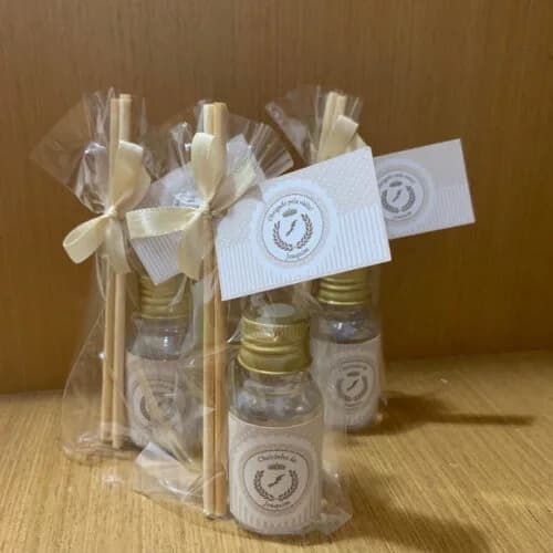 Lembrancinha Aromatizador Maternidade Realeza Bege