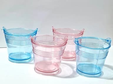 Balde de Plástico Azul ou Rosa Pacote com 6 Unidades