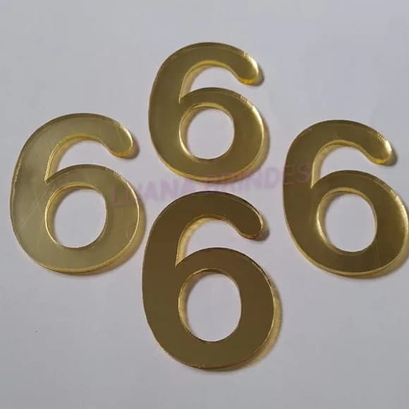 Aplique do Número 6 em Acrílico Espelhado Dourado - 5cm
