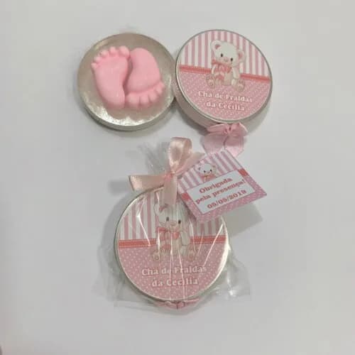 Lembrancinha Chá de Bebê sabonete Pezinho na latinha