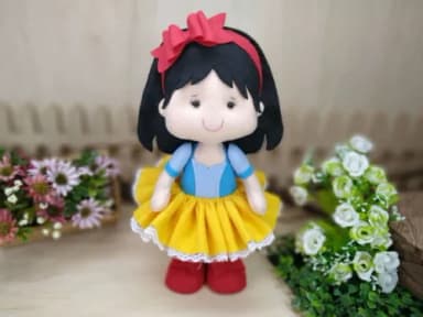 Branca de neve em feltro