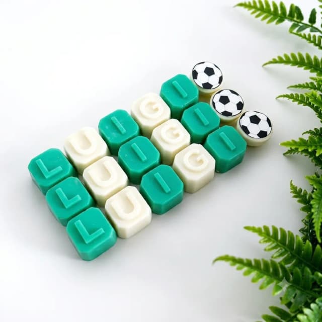 Lembrancinha sabonete perfumado nome 5 letras com bola