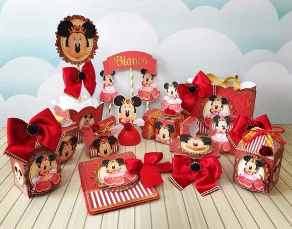 Arquivo De Corte Minnie Realeza 01