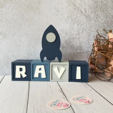 Astronauta- Cubos 6x6cm + Foguete Decoração Bebê
