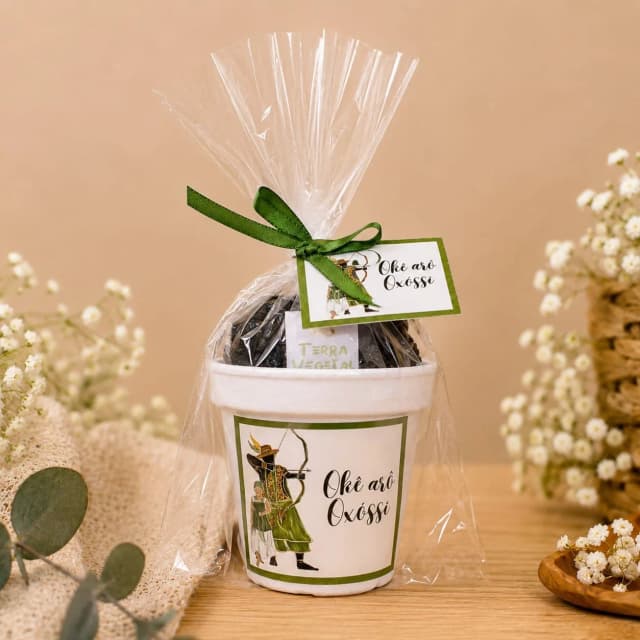 25 Kit Jardinagem Lembrancinhas Oxóssi, Caboclo ou Logun Edé - Trabalhamos com qualquer tema - Informar tema no chat