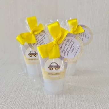 Lembrança Maternidade Hidratante Carrinho amarelo e cinza