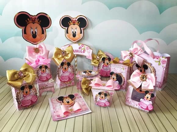 Arquivo De Corte Minnie Realeza 02