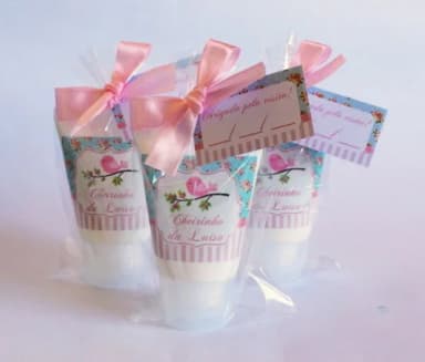 Lembrancinha Hidratante Passarinho Rosa