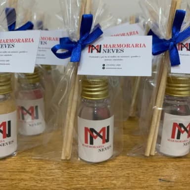 Brinde Corporativo Aromatizador com Logo Loja
